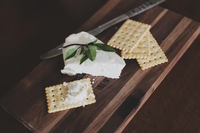 Le chèvre frais, avant l’affinage — Agrandir